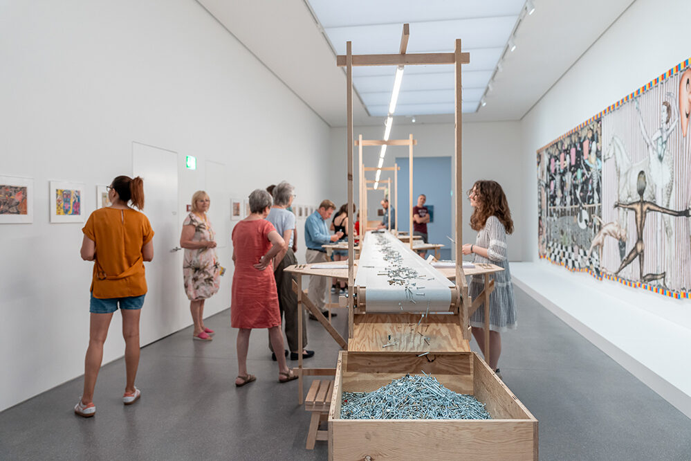 We accidentally made eye contact with SCHRAUBEN in our basement, Dock Basel 2024, Kunstmuseum Chur 2025 – Foto: Yanik Bürkli