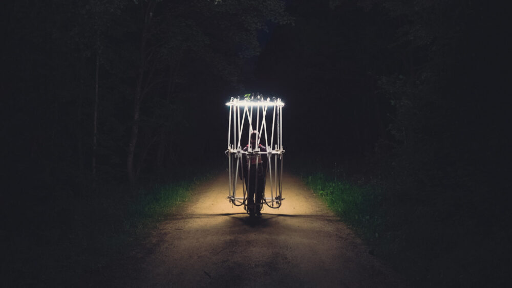 LIGHT CAGE Still001 1 1