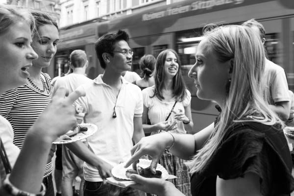 4770 201307 Jack Up Legs Bledowski Katharina Good